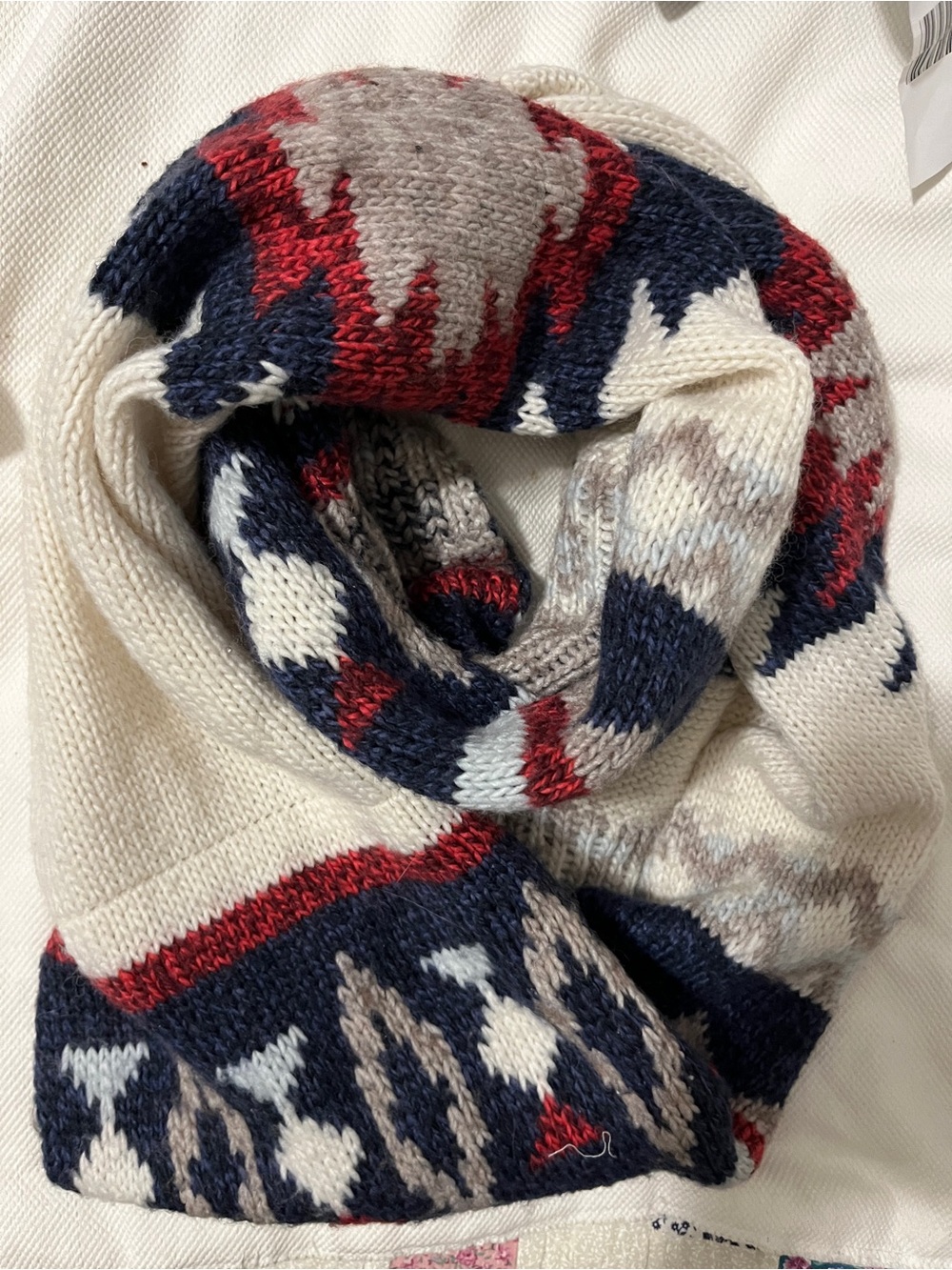 American Eagle Outfitters Ivory Fair Isle Knit Scarf with Red & Navy Accents